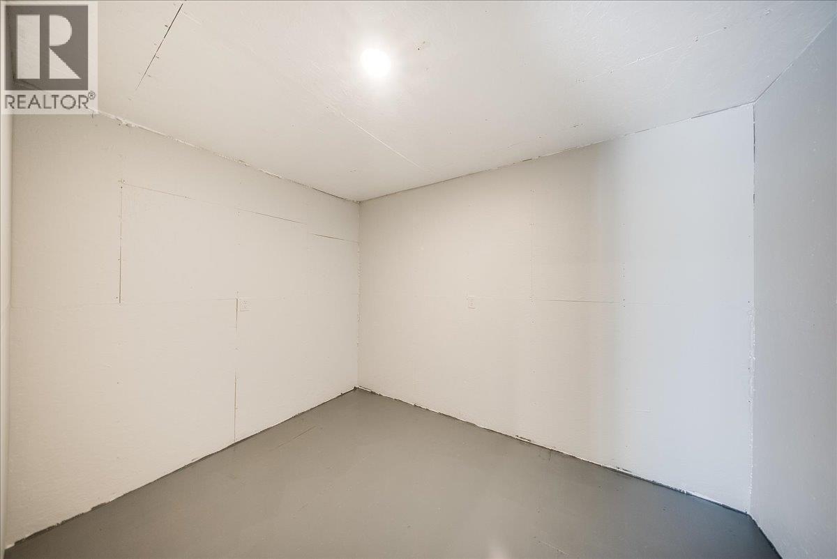 1232 Mcleod Road - 27