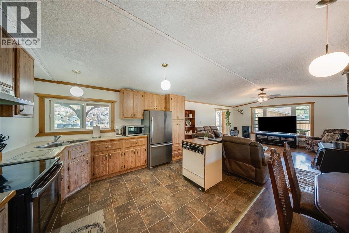 1232 Mcleod Road - 10