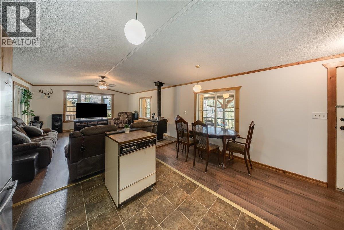 1232 Mcleod Road - 11