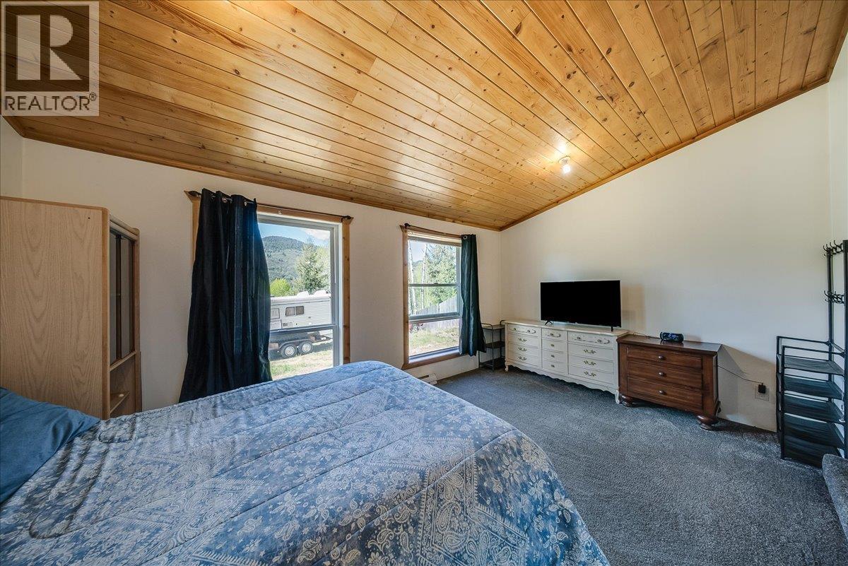 1232 Mcleod Road - 16