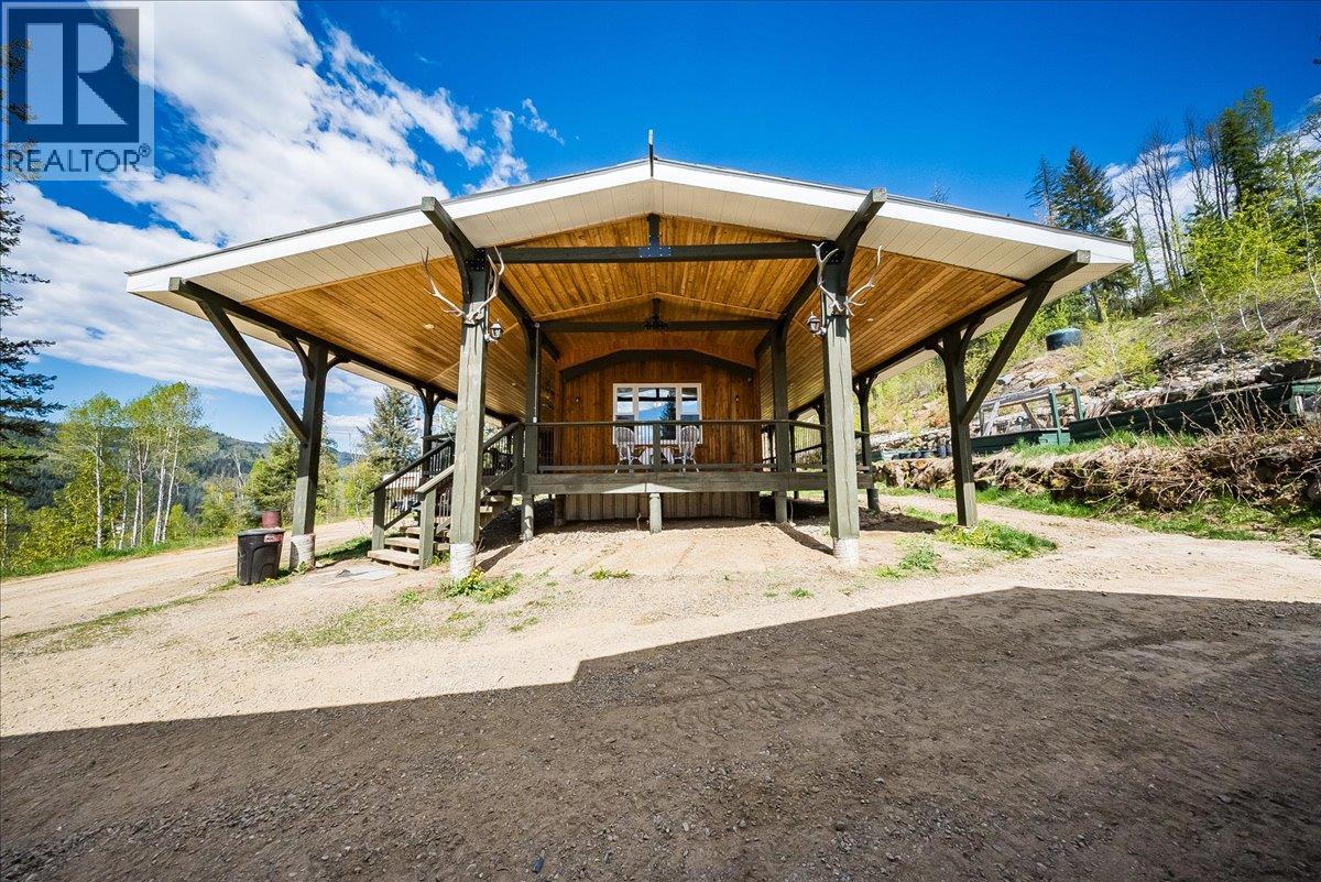 1232 Mcleod Road - 38