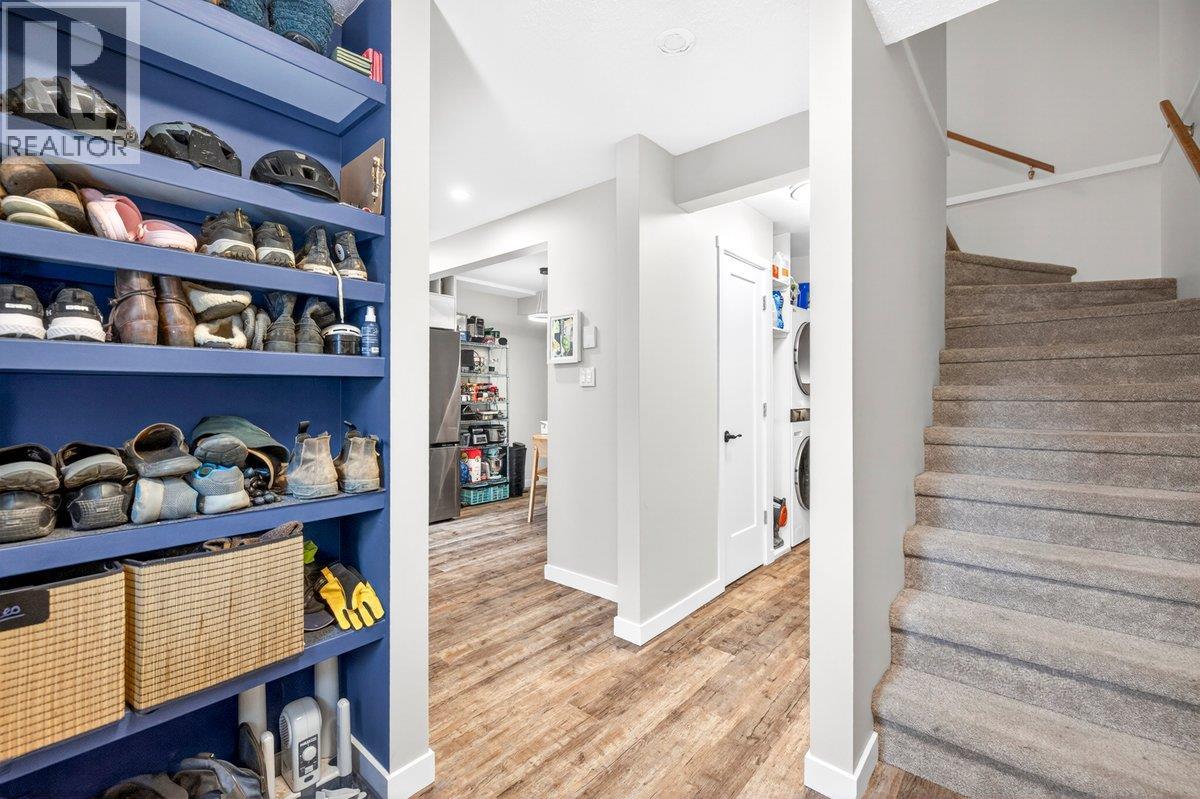 33A MT TRINITY Avenue - 27