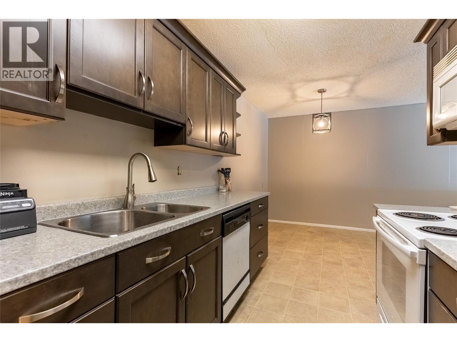 #101 279 Alder Drive - 1