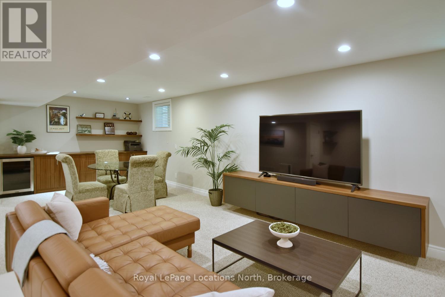 104 INGLIS DRIVE - 33
