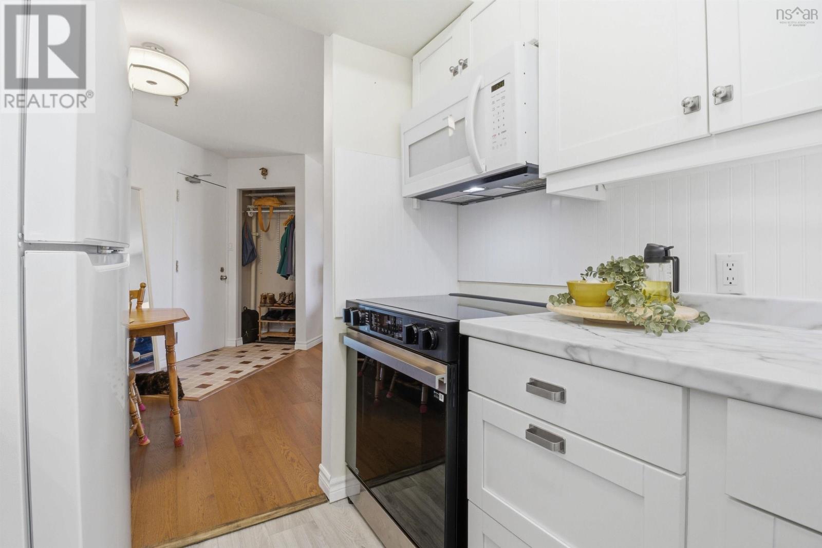 Property 34 of 45 of 241 281 Windmill Road