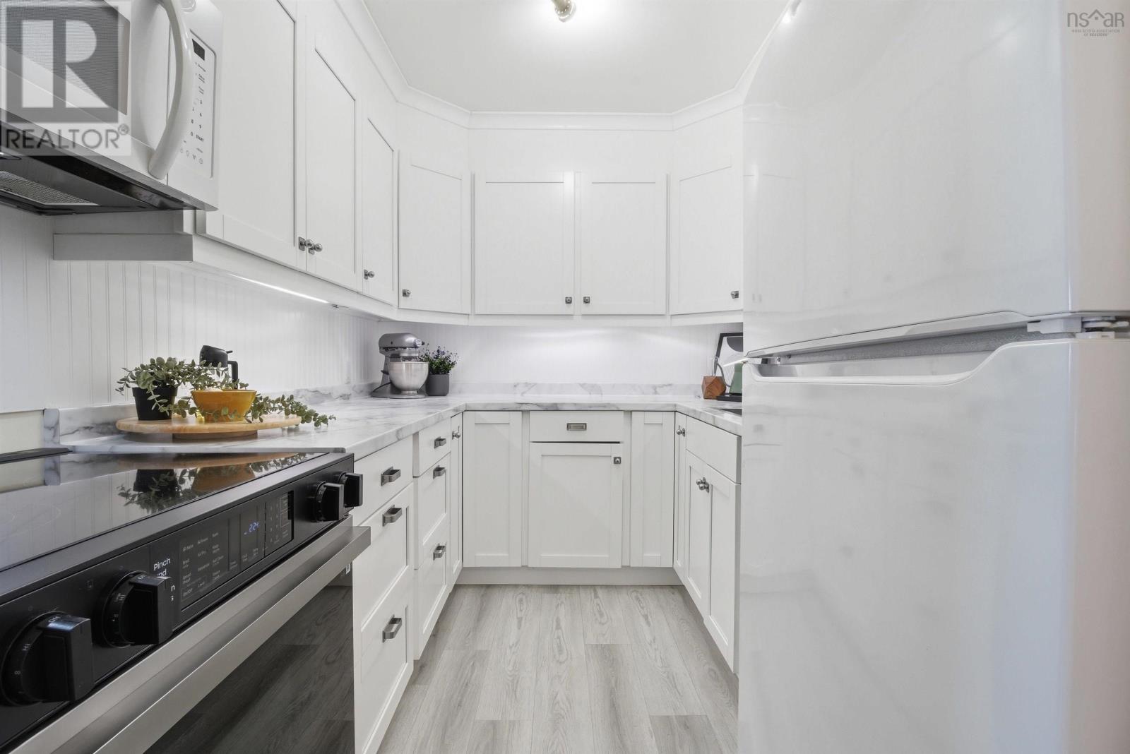 Property 32 of 45 of 241 281 Windmill Road