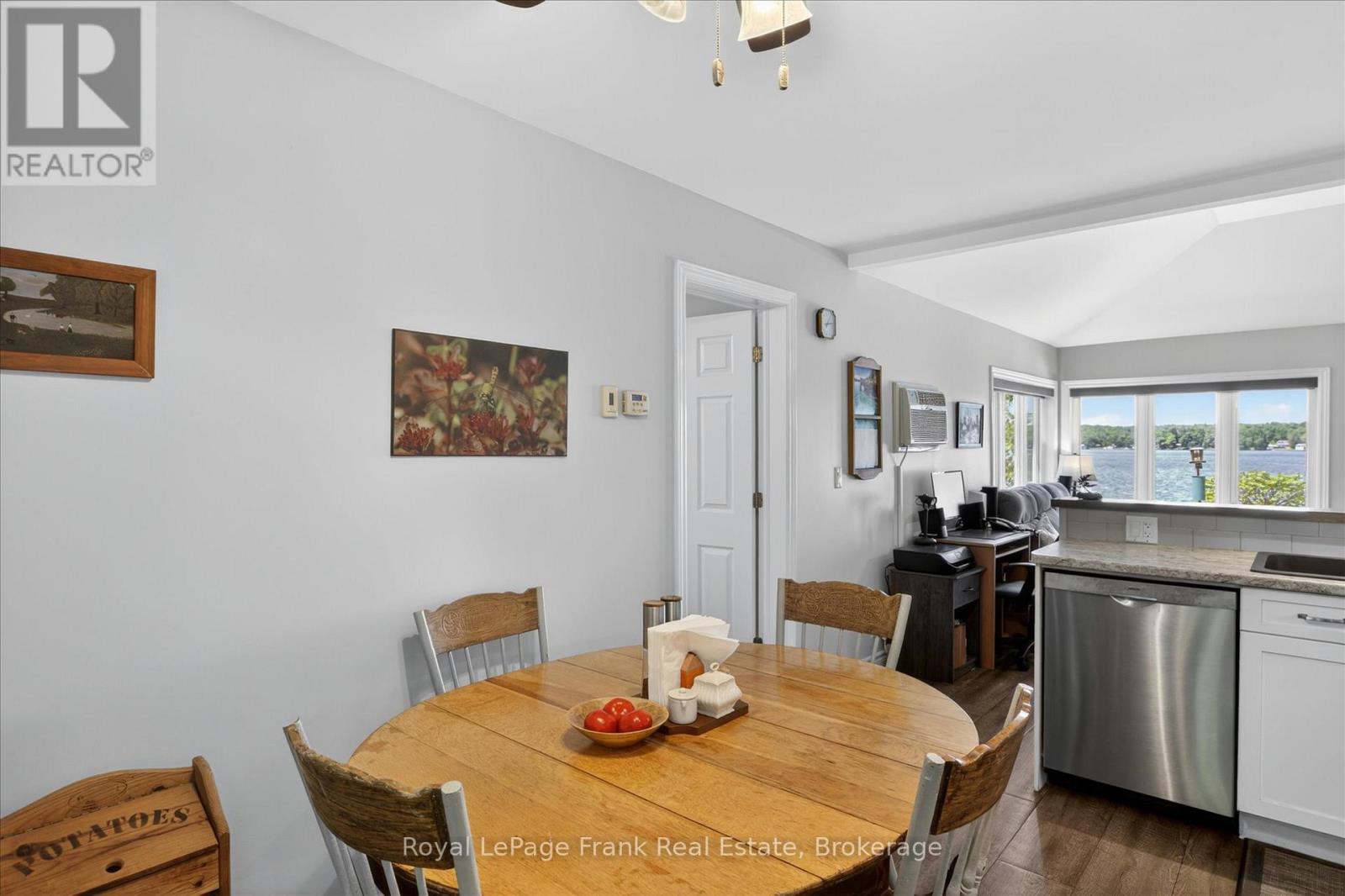 944 BIRCHCLIFF DRIVE - 17