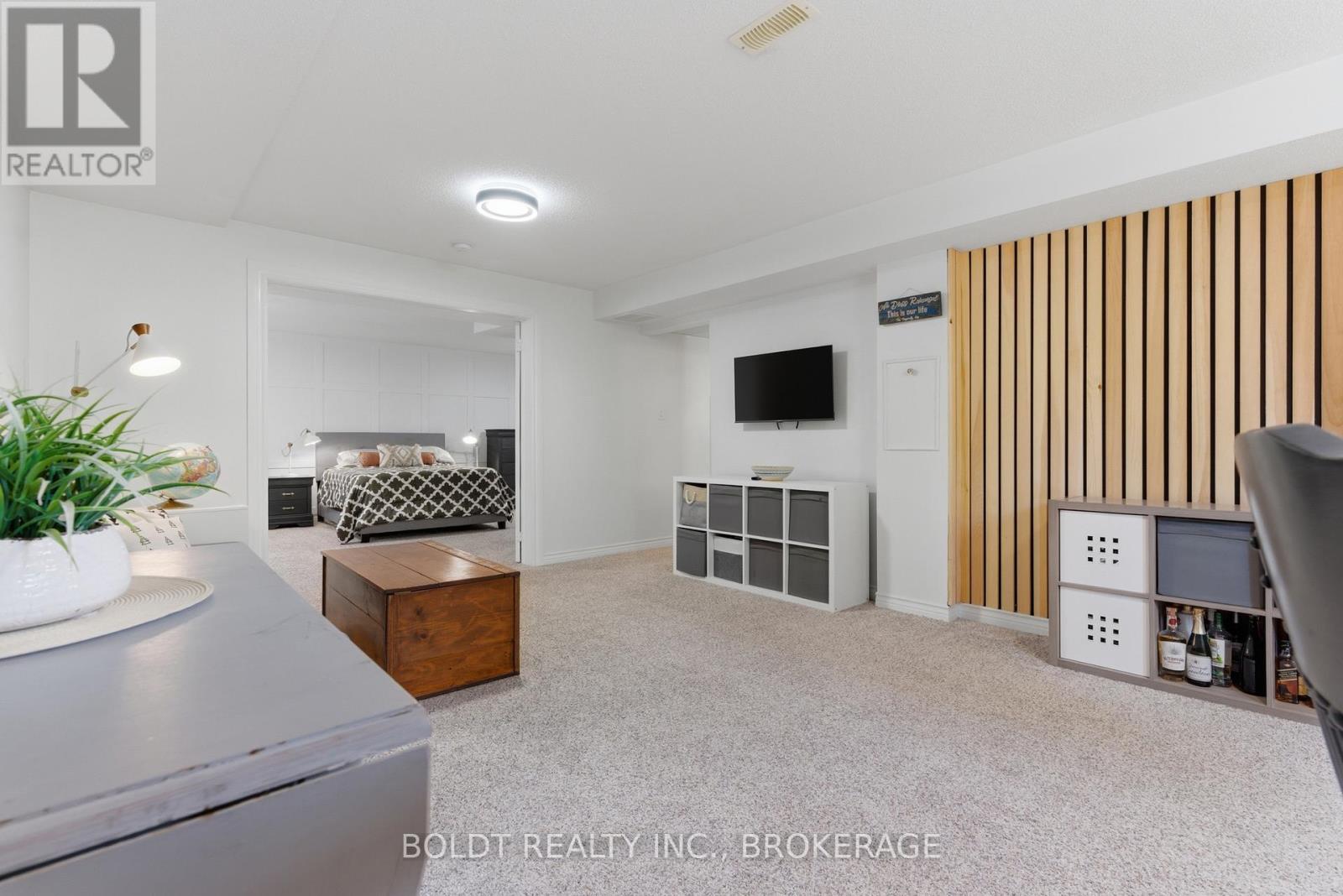 10 WESTWOOD DRIVE - 30