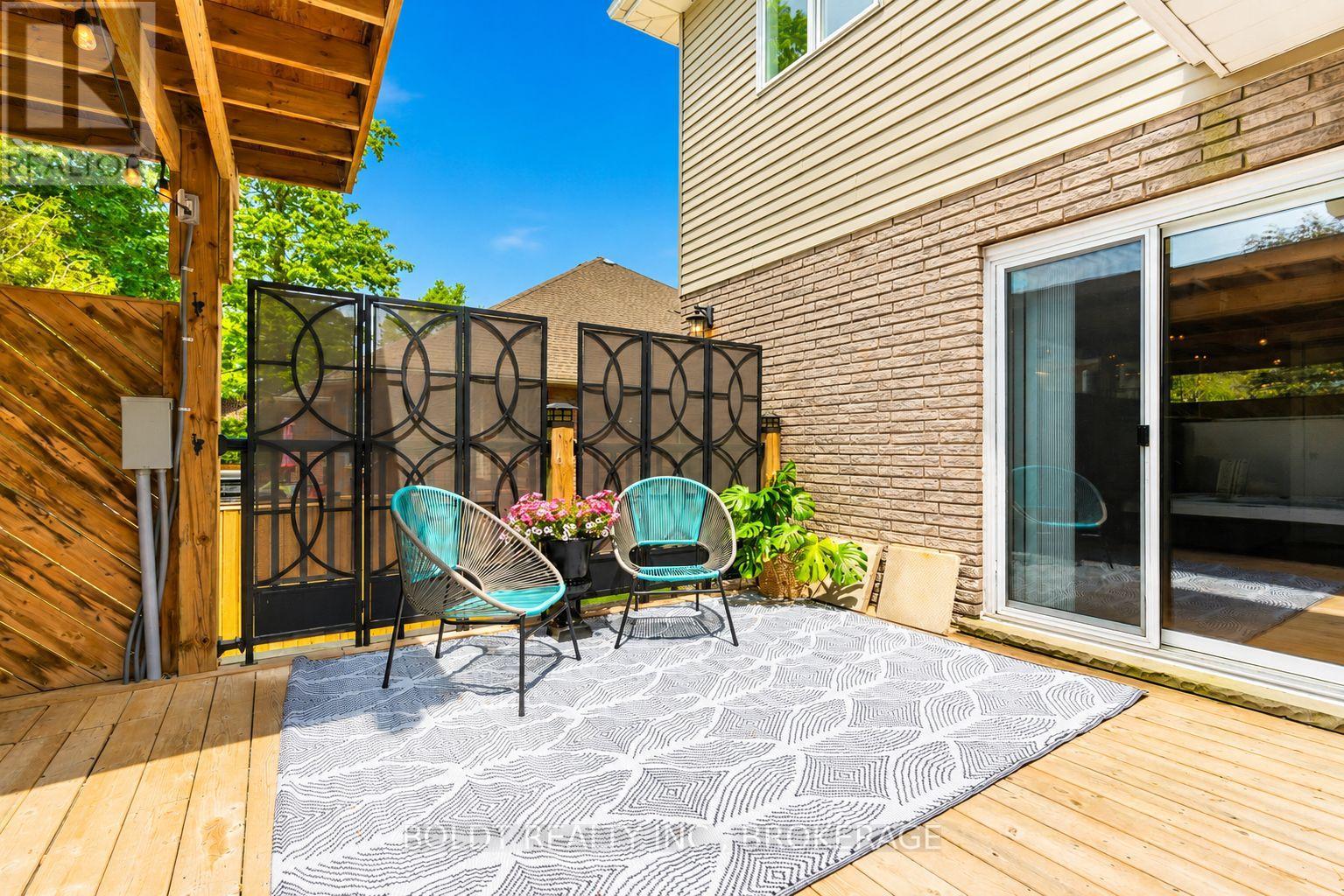 10 WESTWOOD DRIVE - 40