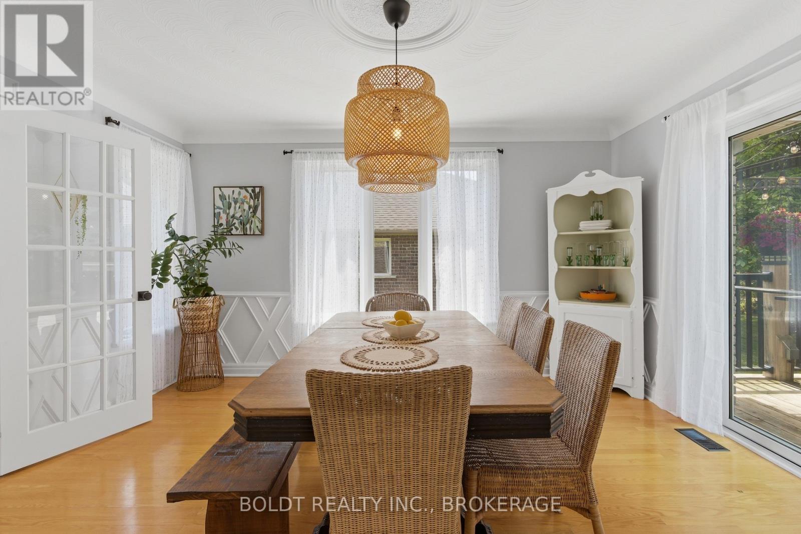 10 WESTWOOD DRIVE - 7