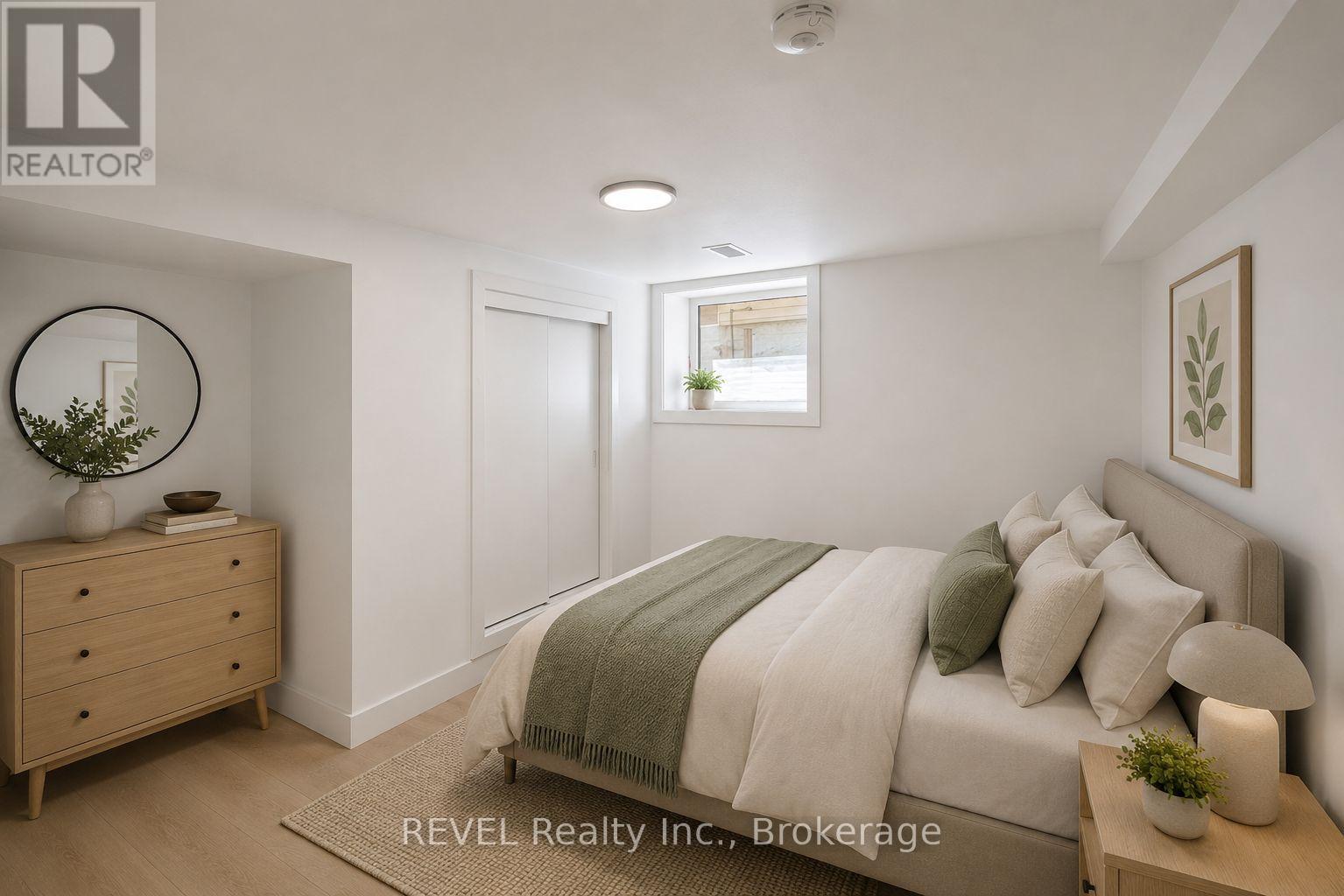 5261 BUCHANAN AVENUE - 24