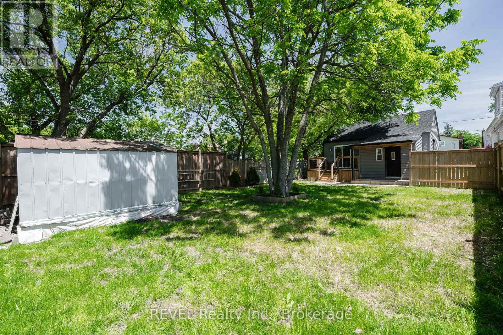 5261 BUCHANAN AVENUE - 31