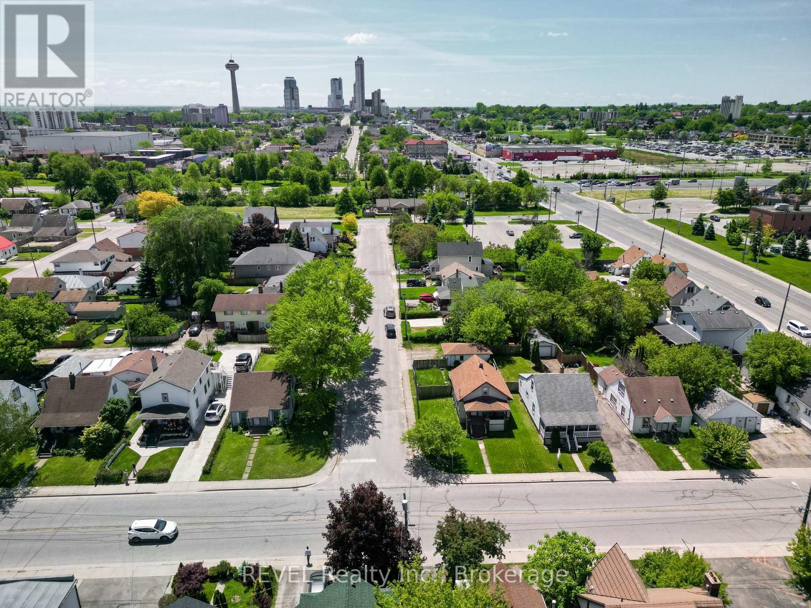 5261 BUCHANAN AVENUE - 34