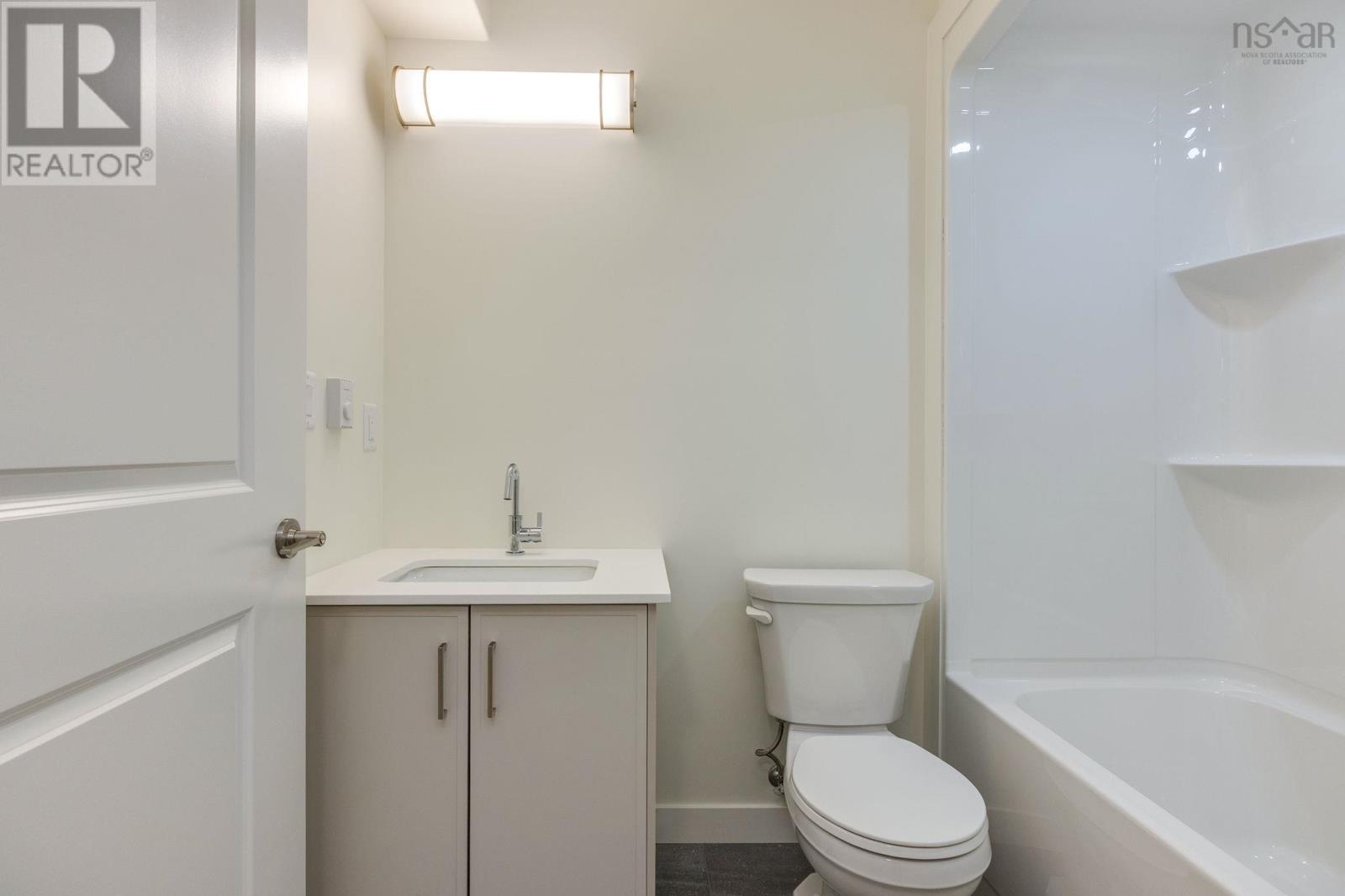 DA-55 185 Darner Drive - 37