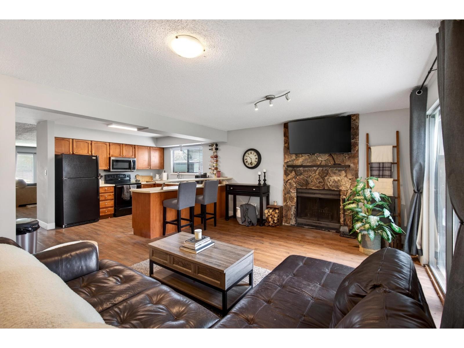 2472 WAYBURNE CRESCENT, Langley