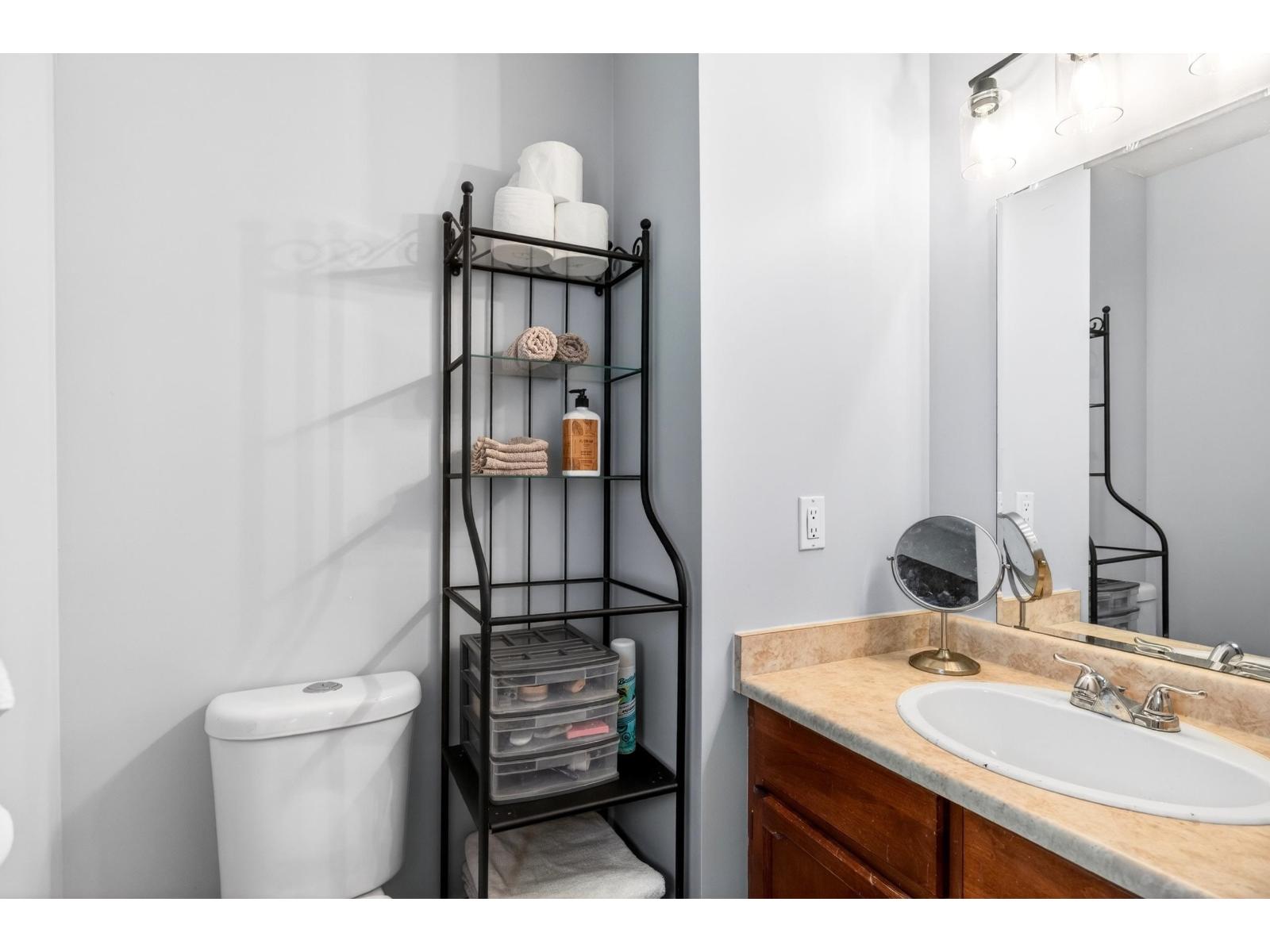 2472 WAYBURNE CRESCENT, Langley