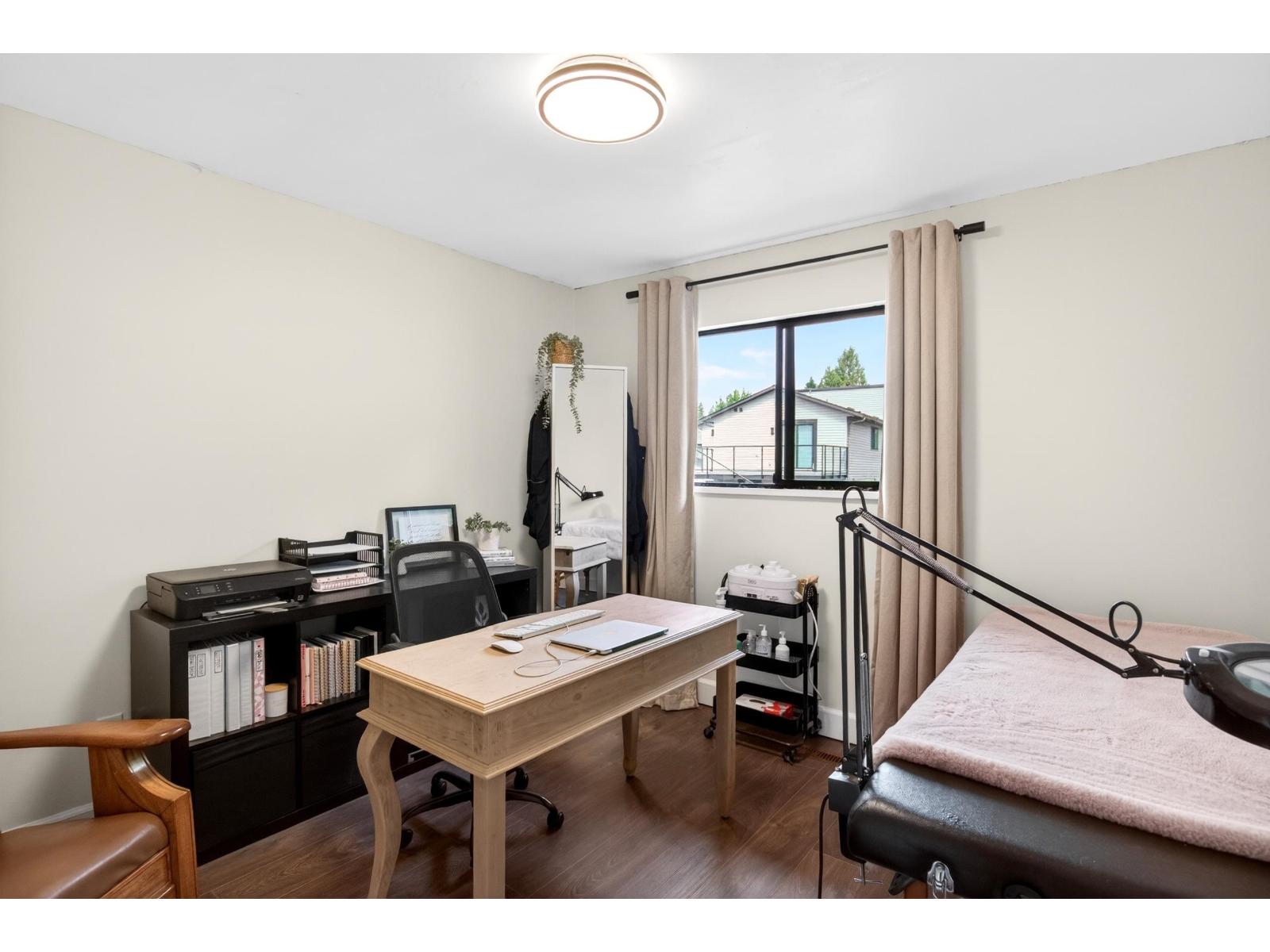 2472 WAYBURNE CRESCENT, Langley