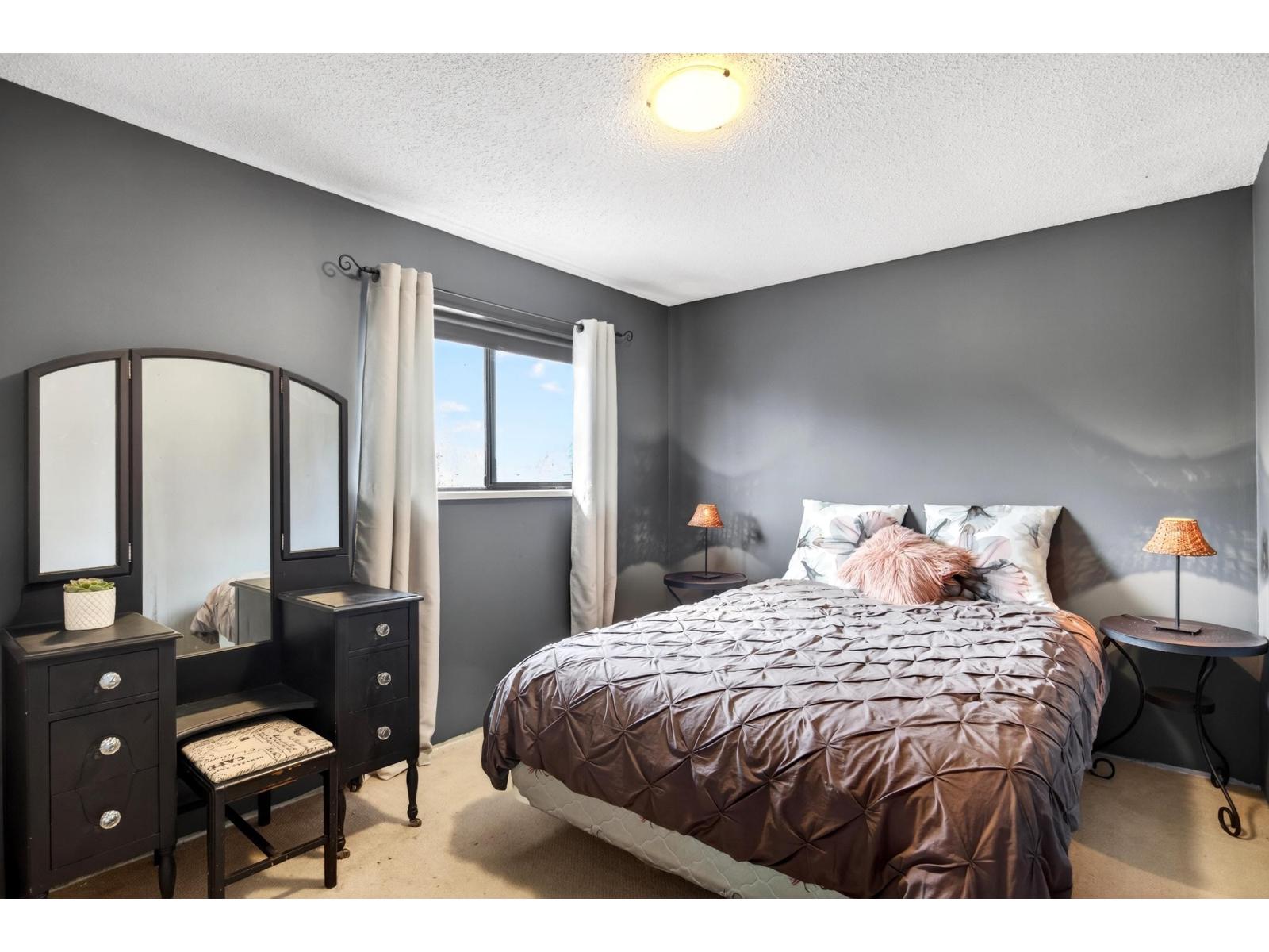 2472 WAYBURNE CRESCENT, Langley