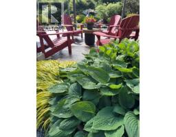 3881 Charlton Dr, Qualicum Beach, BC V9K1Z3 Photo 17