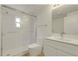 77 8220 King George Boulevard, Surrey, BC V3W6E1 Photo 13