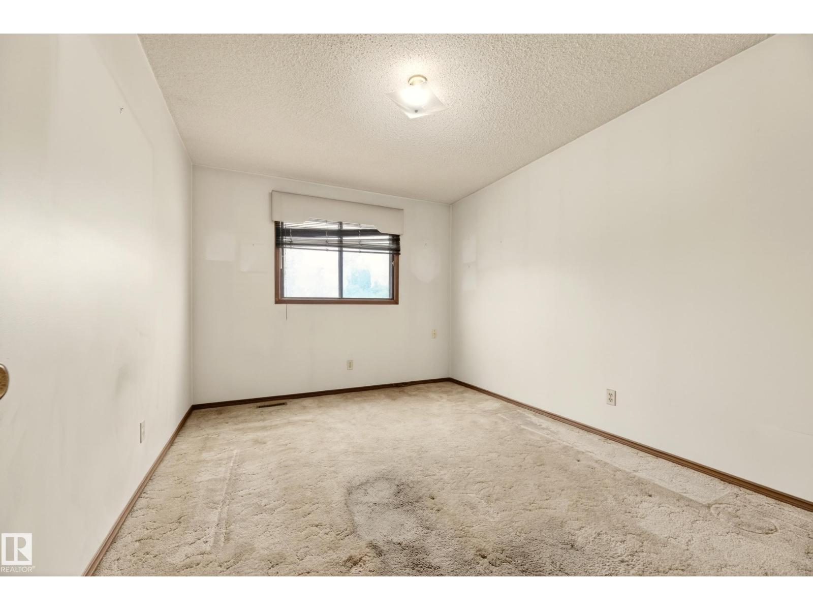 59 ALPAUGH CR — photo 36