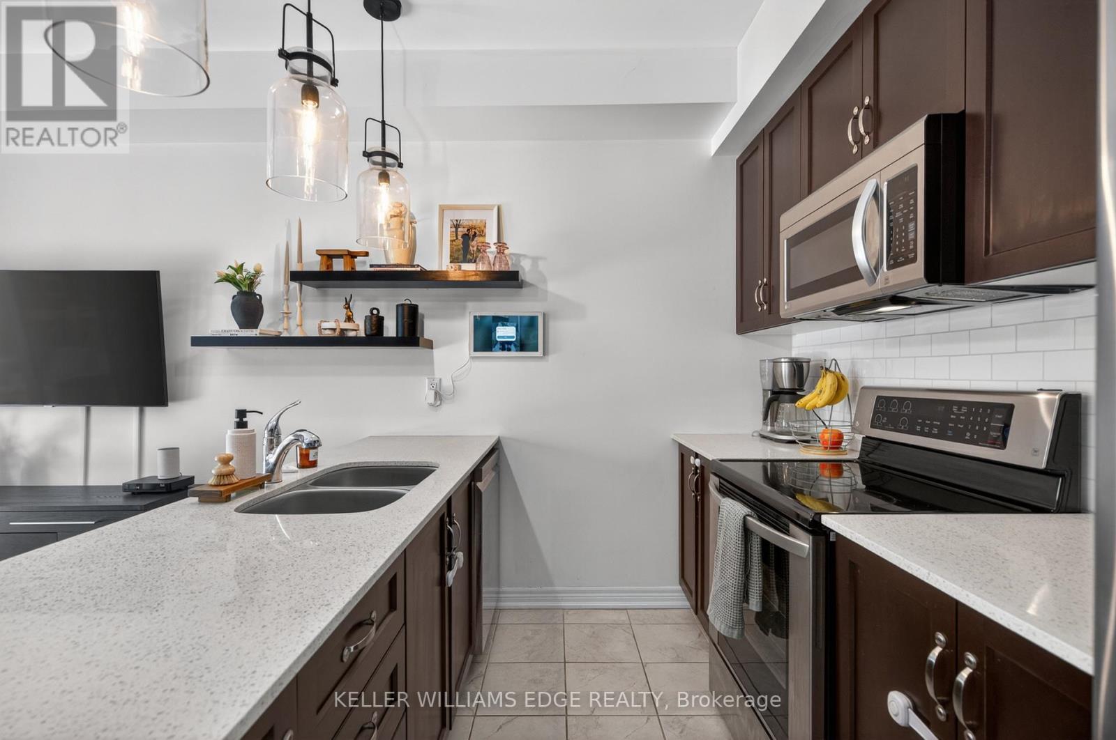 #2 377 GLANCASTER ROAD - 16