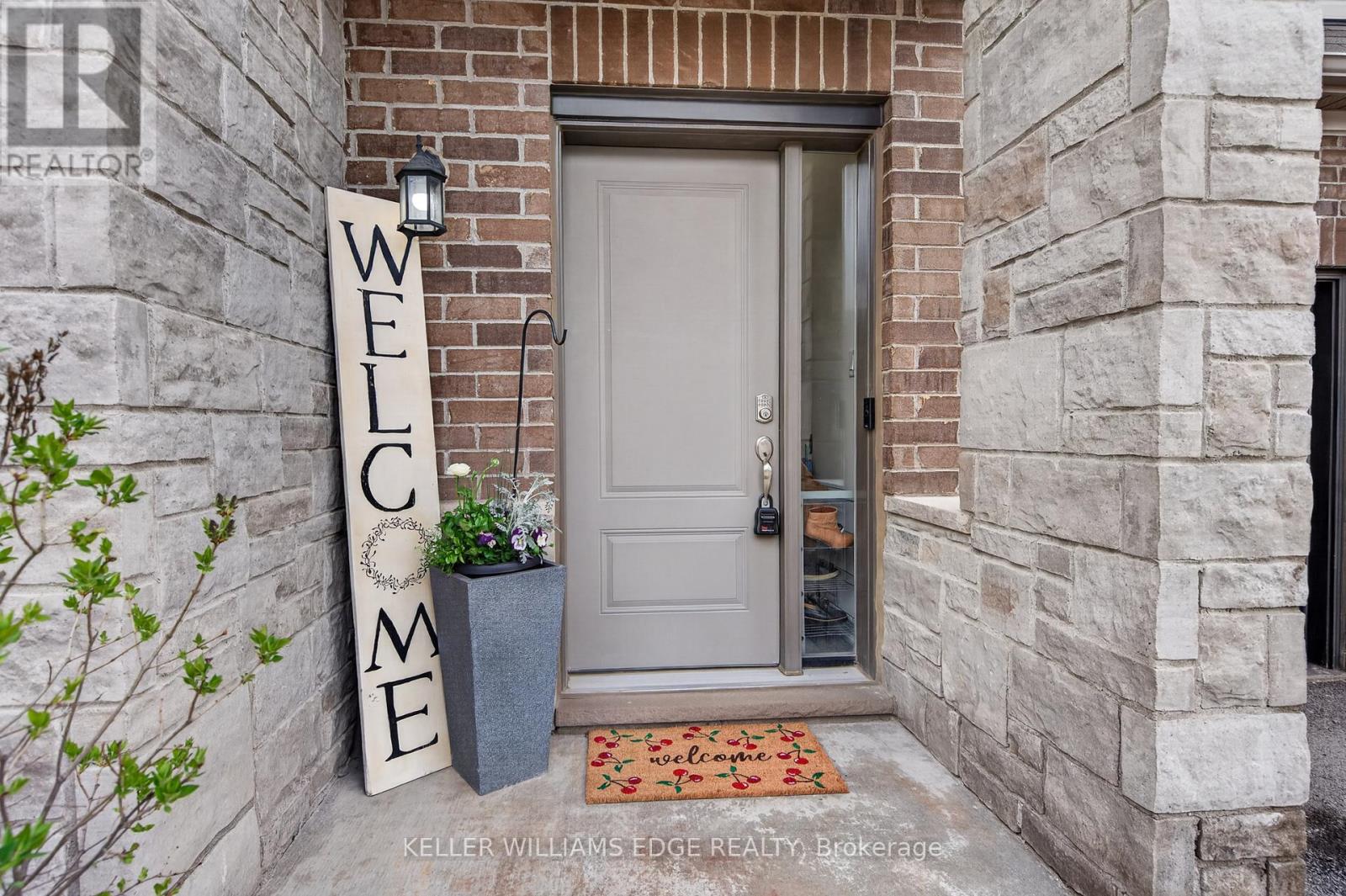 #2 377 GLANCASTER ROAD - 4