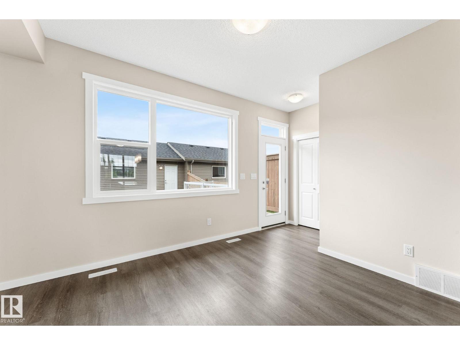 2282 GLENRIDDING BV SW — photo 16