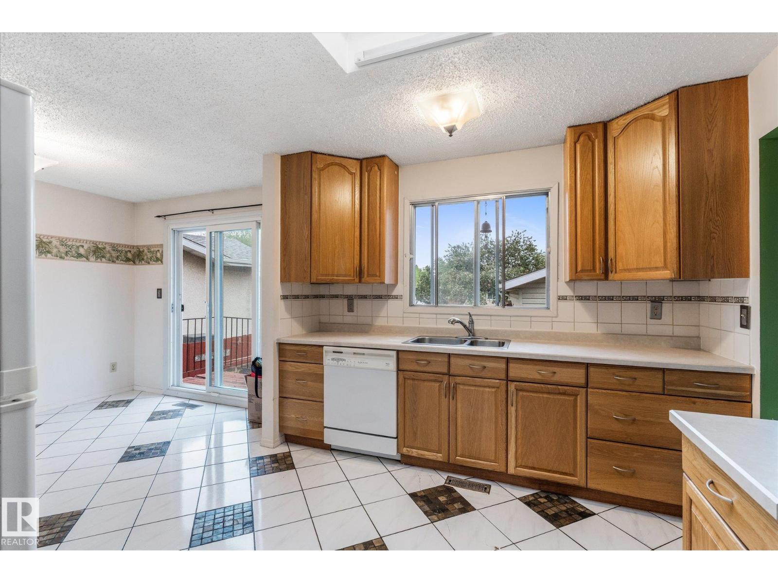 168 CLAREVIEW RD NW - 22