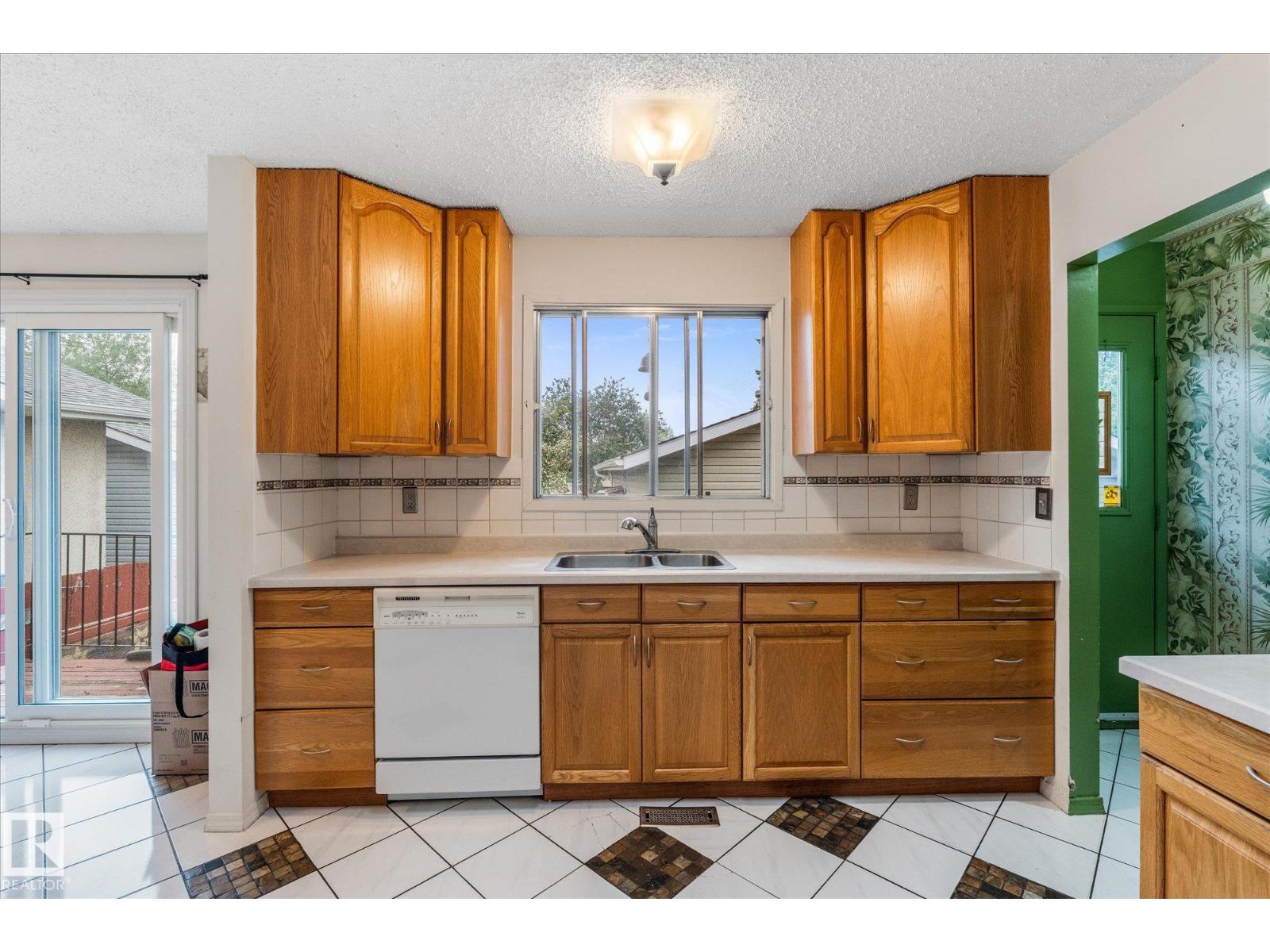 168 CLAREVIEW RD NW - 16
