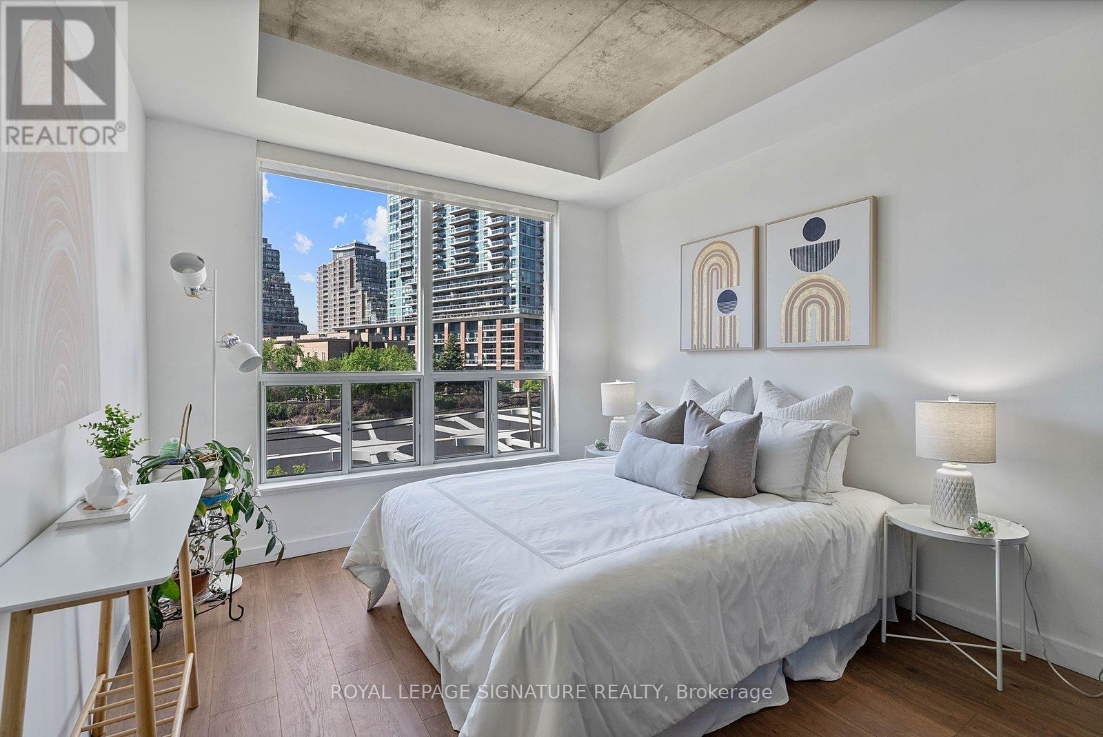 #411 1 SHAW STREET - 18