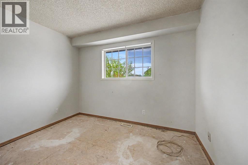 826 Coventry Drive NE - 22