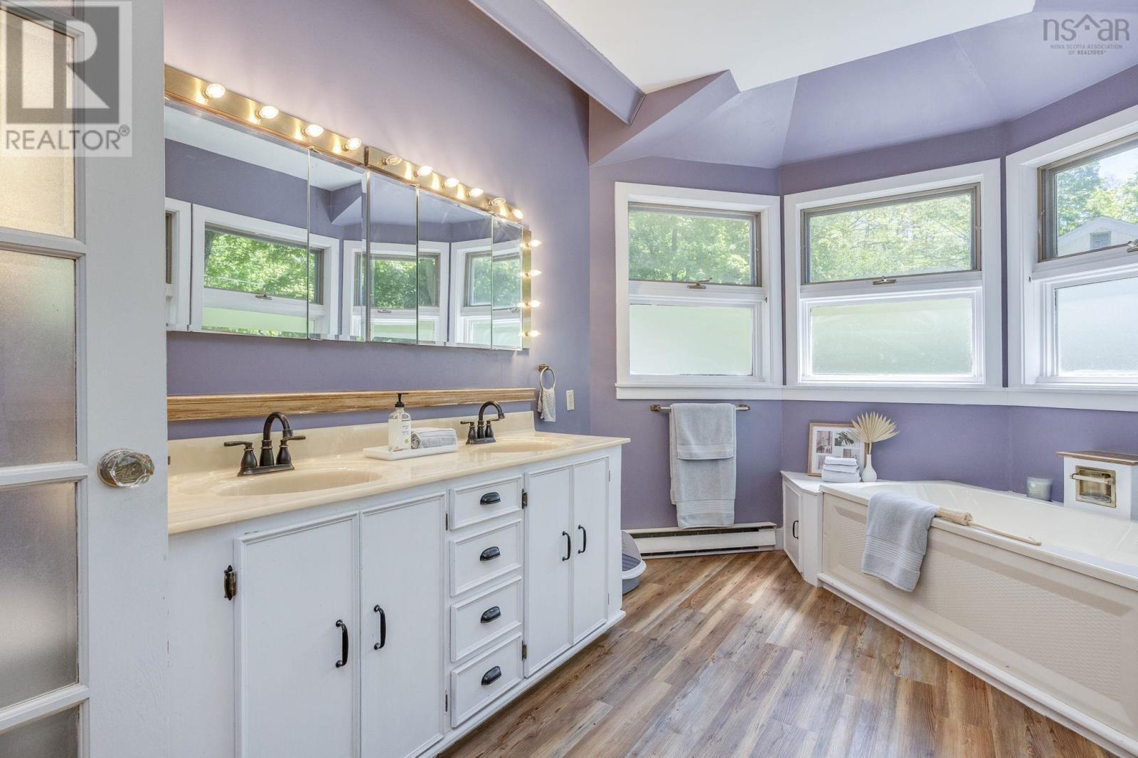 Property 48 of 51 of 471 Clifton Avenue