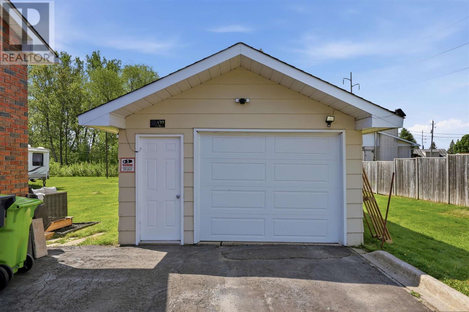 197 Churchill AVE - 38