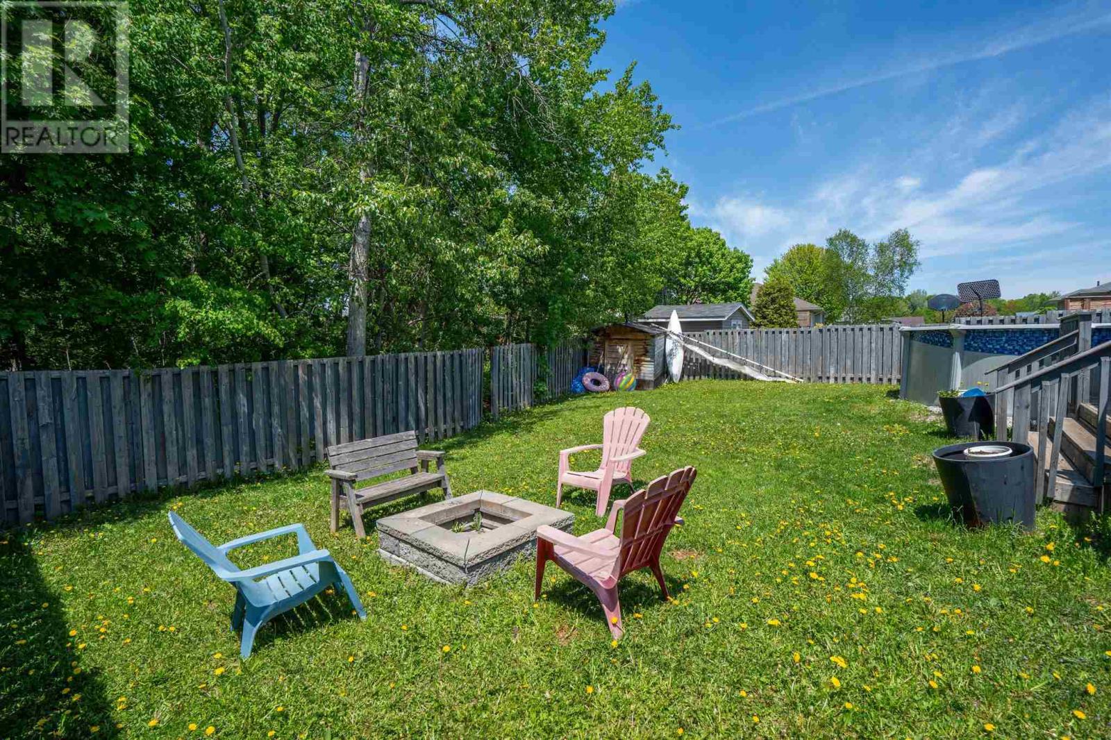 112 Simon AVE - 34
