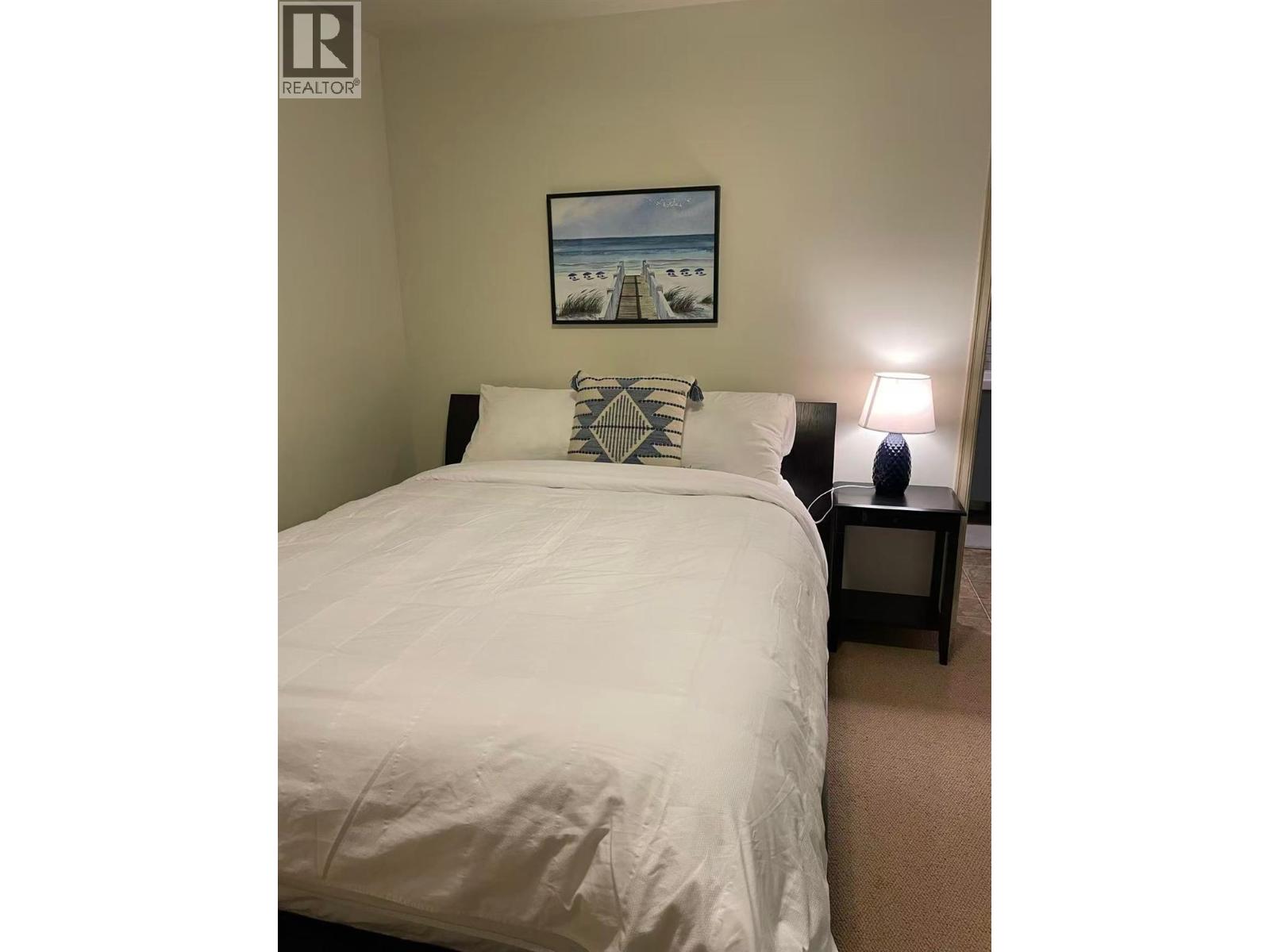  945 LLOYD JONES Drive, West Kelowna
