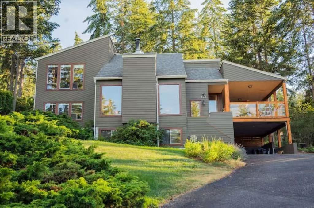  945 LLOYD JONES Drive, West Kelowna
