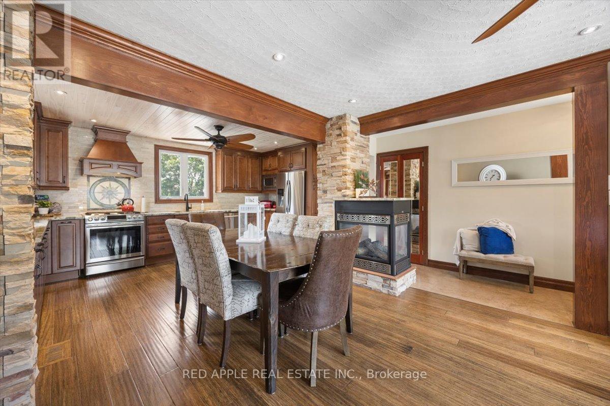 112 LUXURY AVENUE - 16
