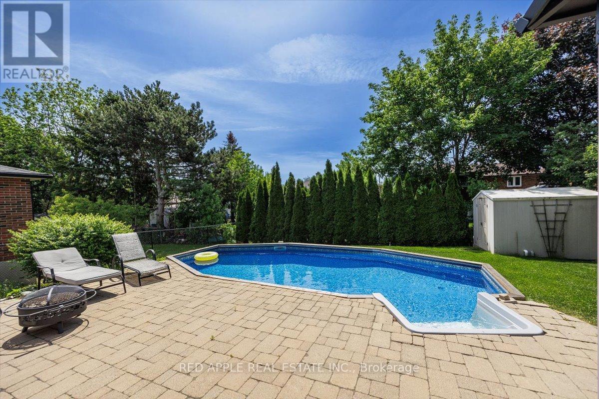 112 LUXURY AVENUE - 27