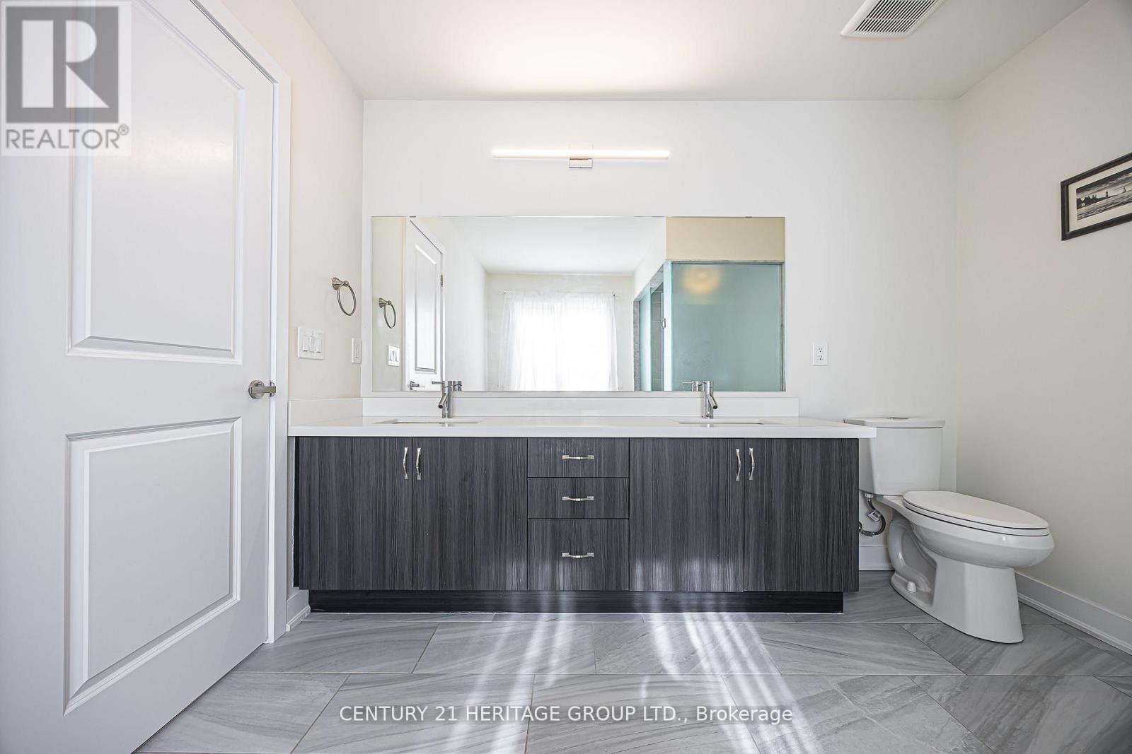 25 HELLIWELL CRESCENT - 25