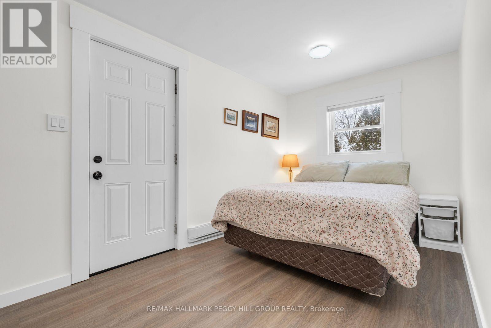 5724 PENETANGUISHENE ROAD - 10