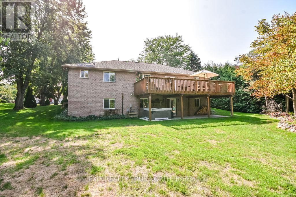 28 NICHOLSON CRESCENT - 42