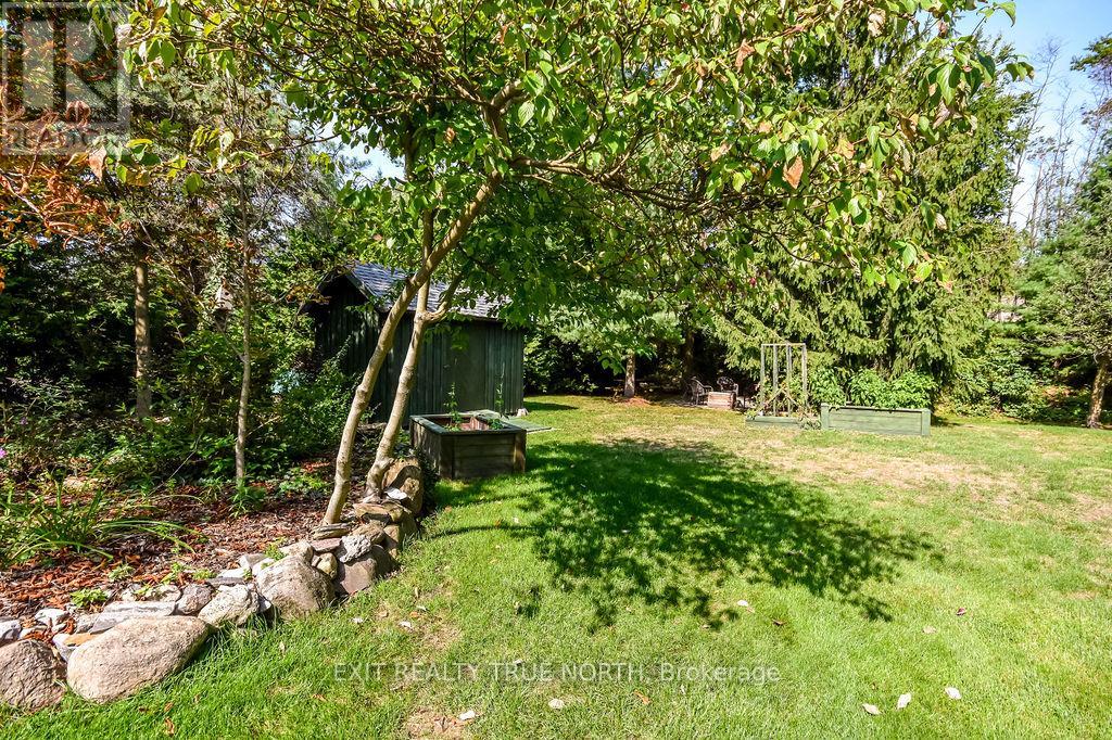 28 NICHOLSON CRESCENT - 43