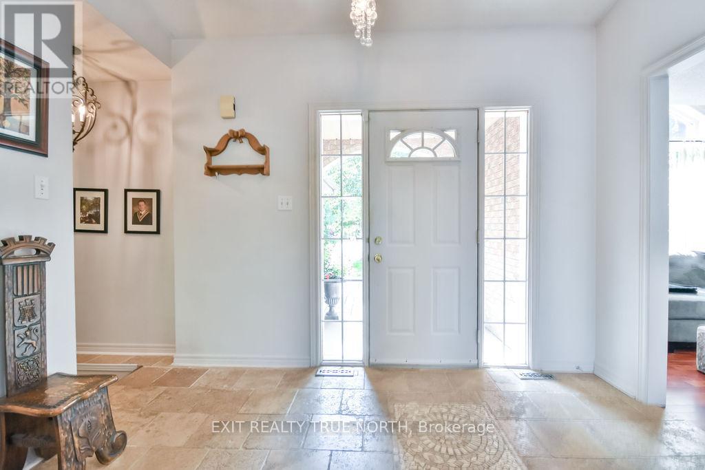 28 NICHOLSON CRESCENT - 6