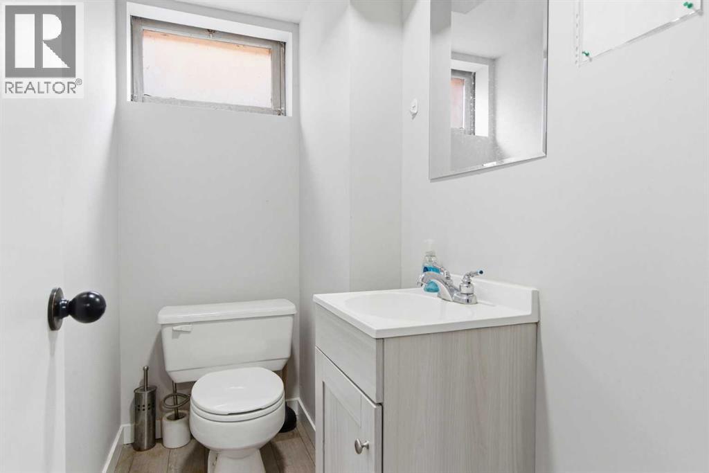 3811 14 Avenue NE — photo 19