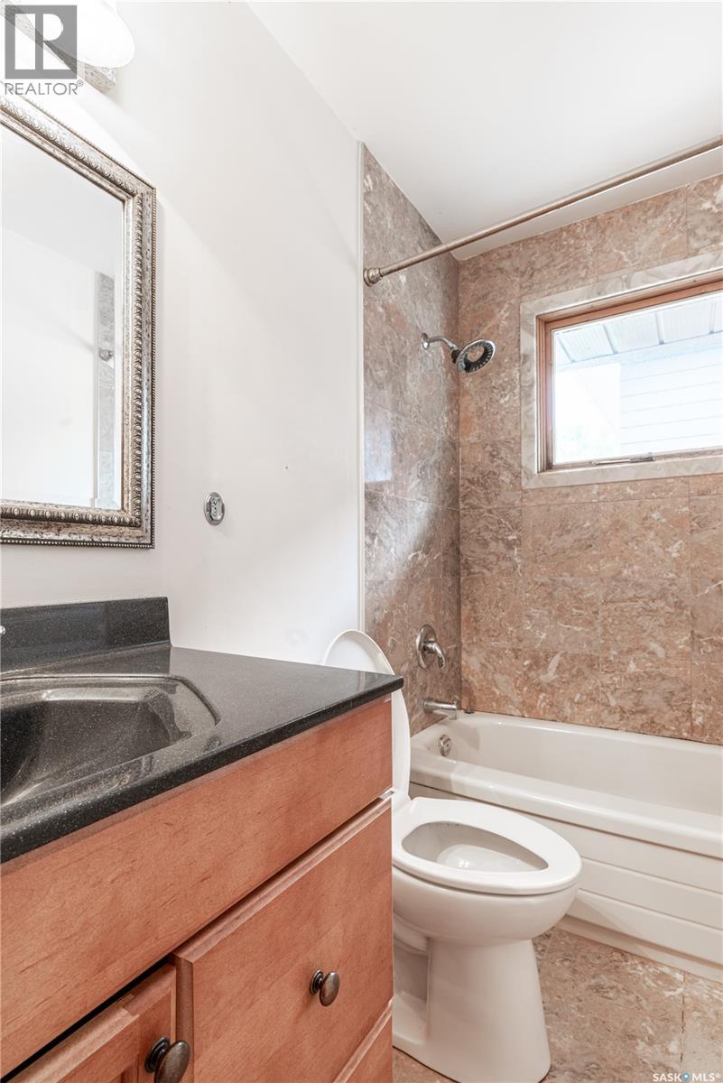 3815 Van horne AVENUE - 17