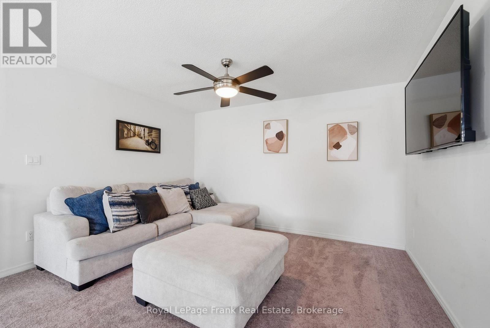 56 DEACON CRESCENT - 11