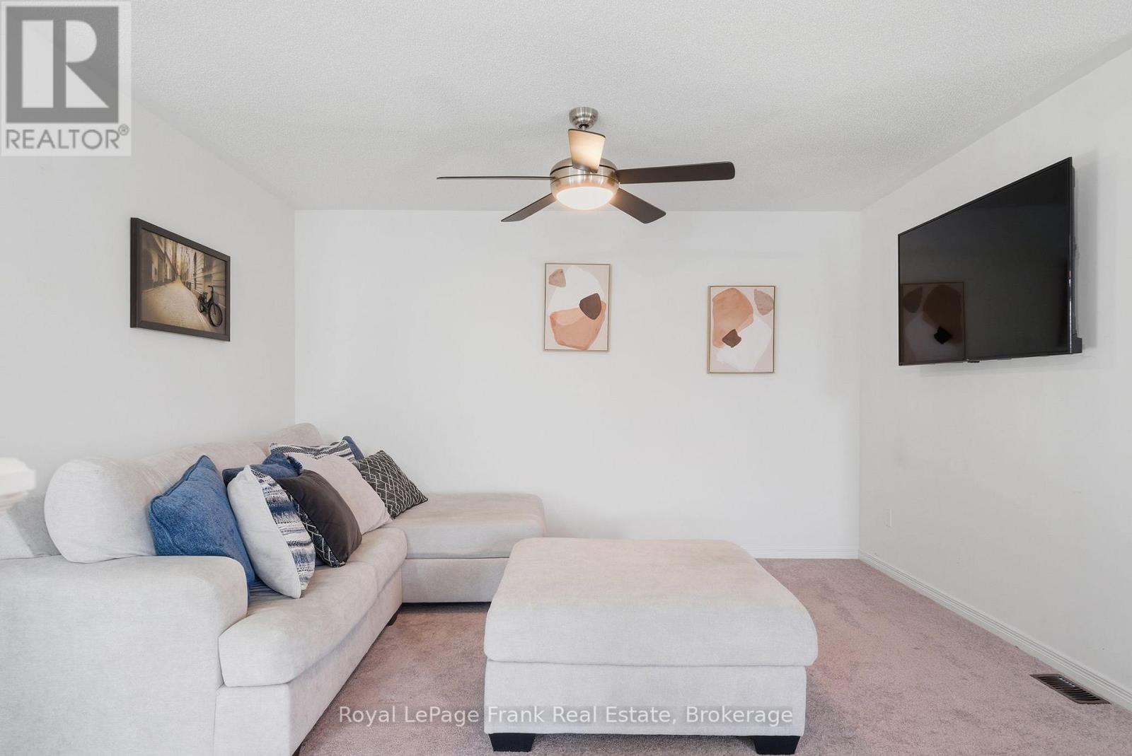 56 DEACON CRESCENT - 12