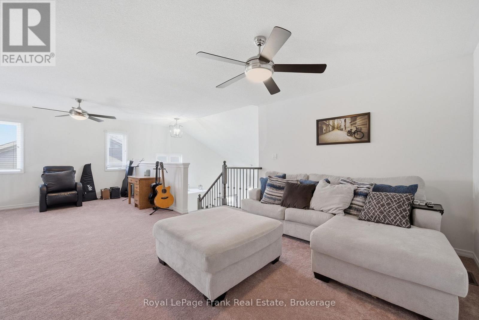 56 DEACON CRESCENT - 13
