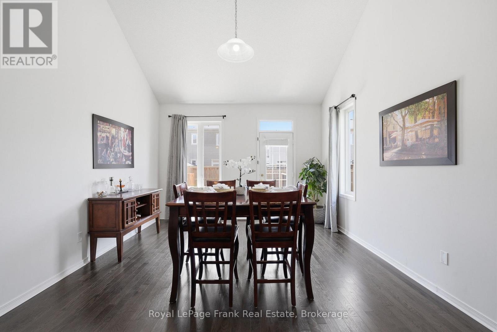 56 DEACON CRESCENT - 19